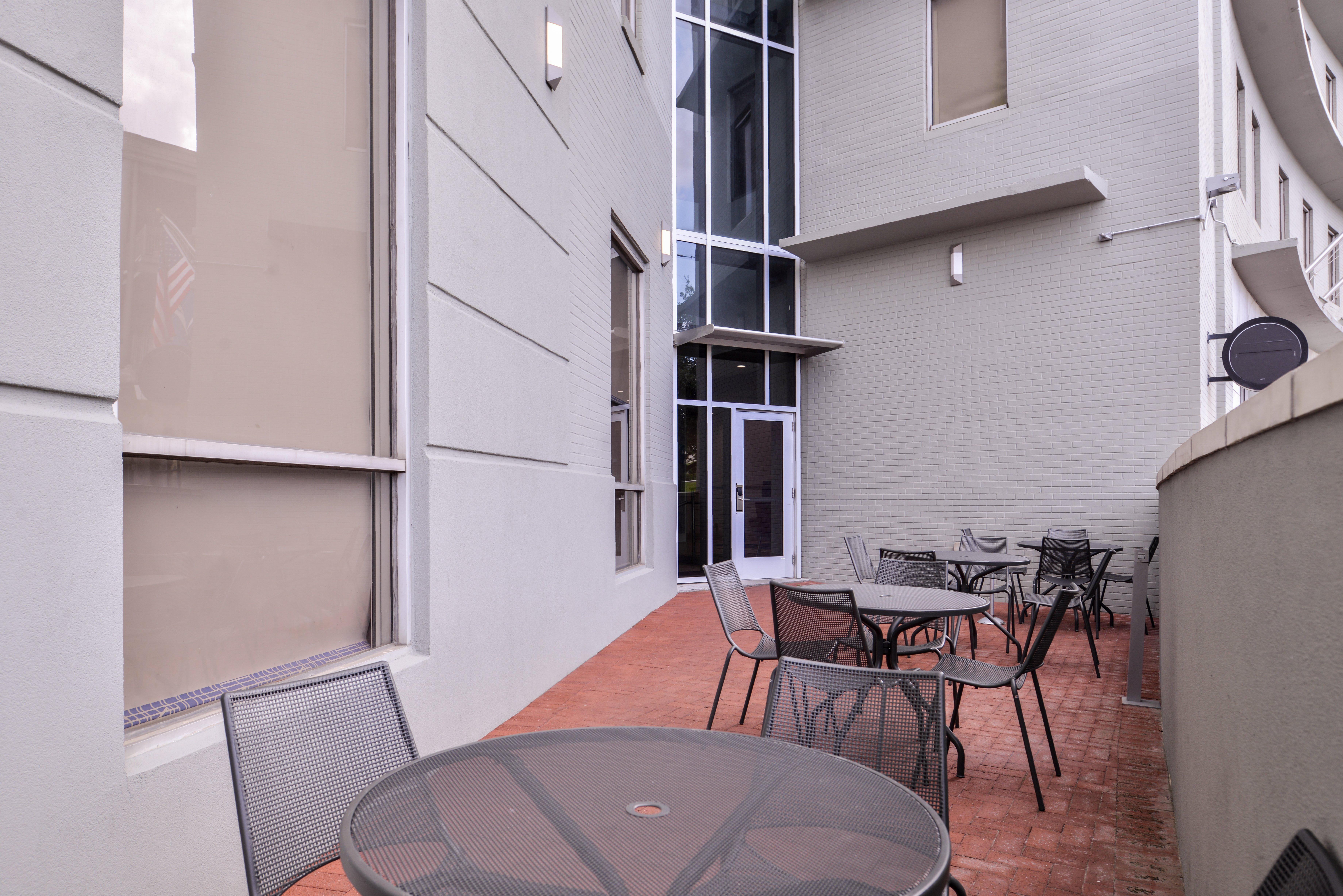 Holiday Inn Express New Orleans - Arts District By Ihg Exterior photo